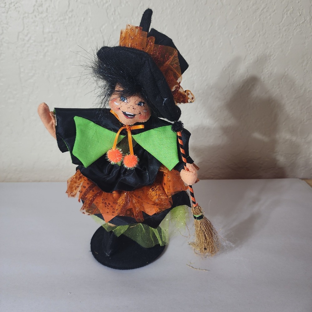 Annalee Halloween Witch Doll 11 Inch Black Orange Green Felt Figure with Broom